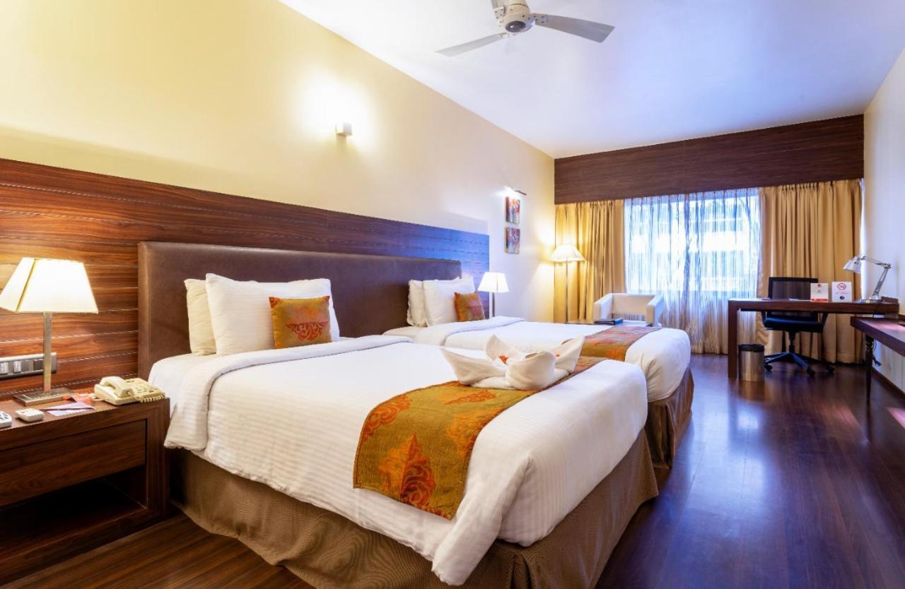 The Woodrose Hotel Bangalore Luaran gambar