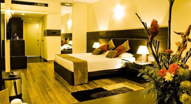 The Woodrose Hotel Bangalore Luaran gambar