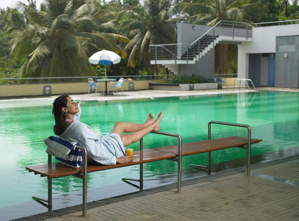 The Woodrose Hotel Bangalore Luaran gambar